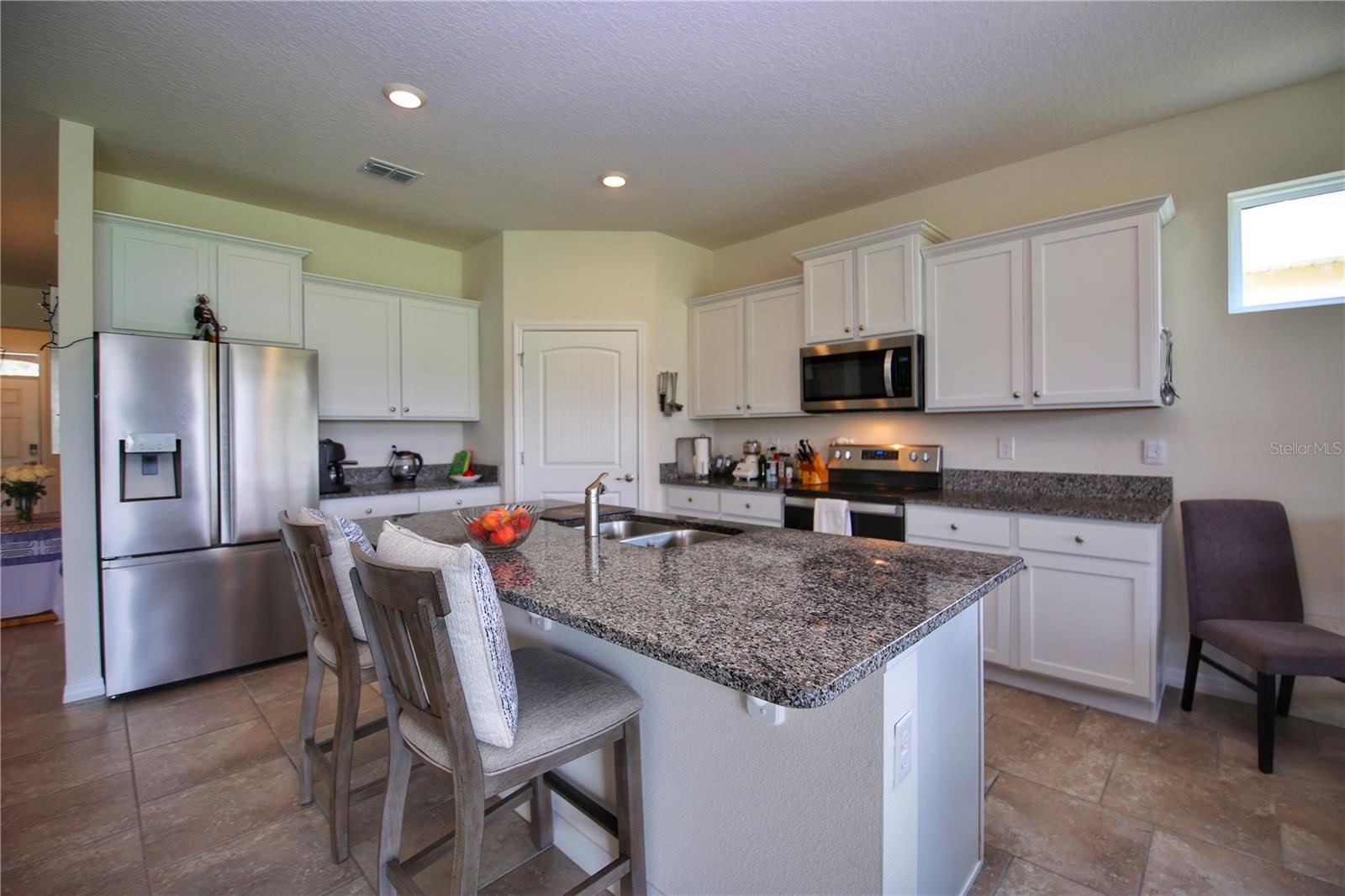 Image 4 of 21 For 1726 Red Rock Road