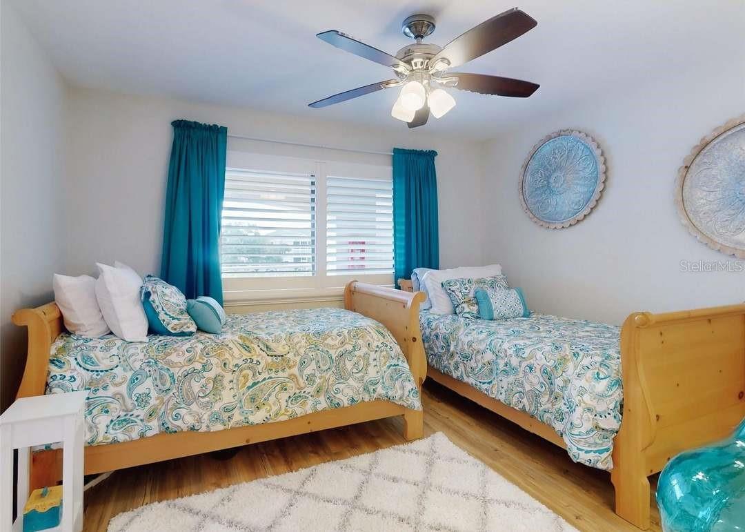 Image 20 of 31 For 454 Bouchelle Drive 202