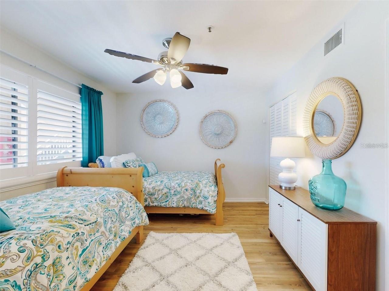 Image 21 of 31 For 454 Bouchelle Drive 202