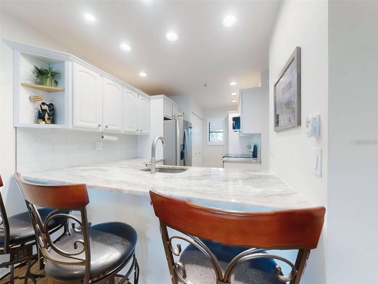 Image 5 of 31 For 454 Bouchelle Drive 202