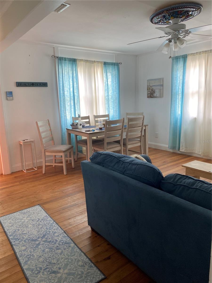 Image 8 of 28 For 200 Pine Street