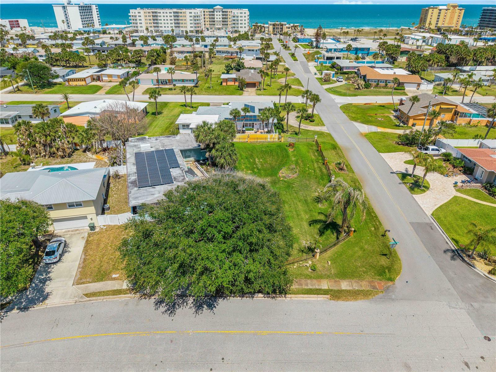 Image 2 of 24 For 401 Driftwood Avenue