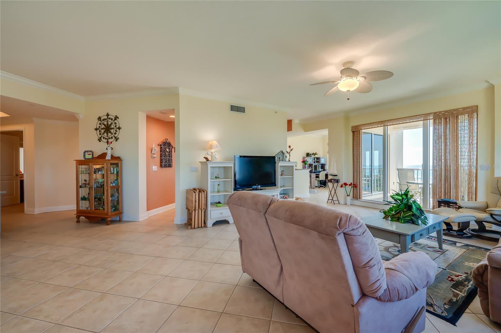 Image 15 of 60 For 250 Minorca Beach Way  906