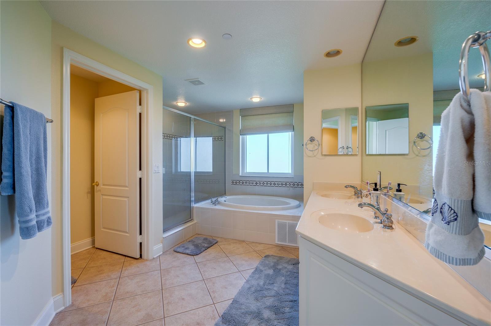 Image 7 of 60 For 250 Minorca Beach Way  906