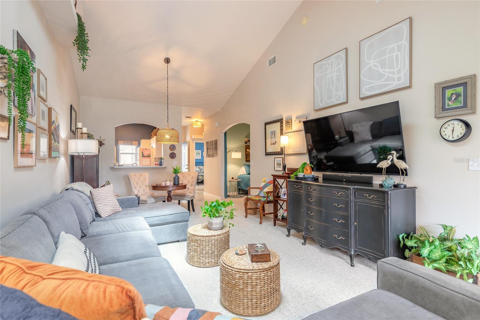 Image 13 of 38 For 2212 Deerwood Drive