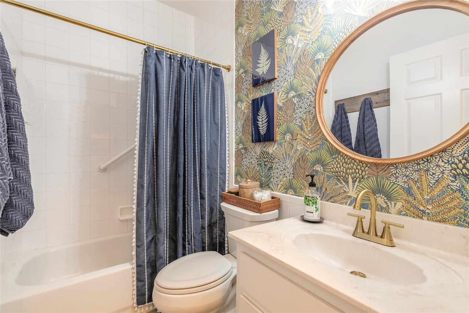 Image 20 of 38 For 2212 Deerwood Drive