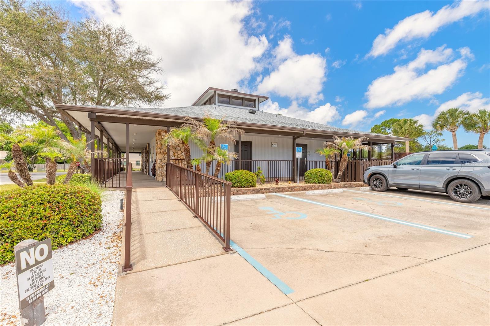 Image 32 of 38 For 2212 Deerwood Drive