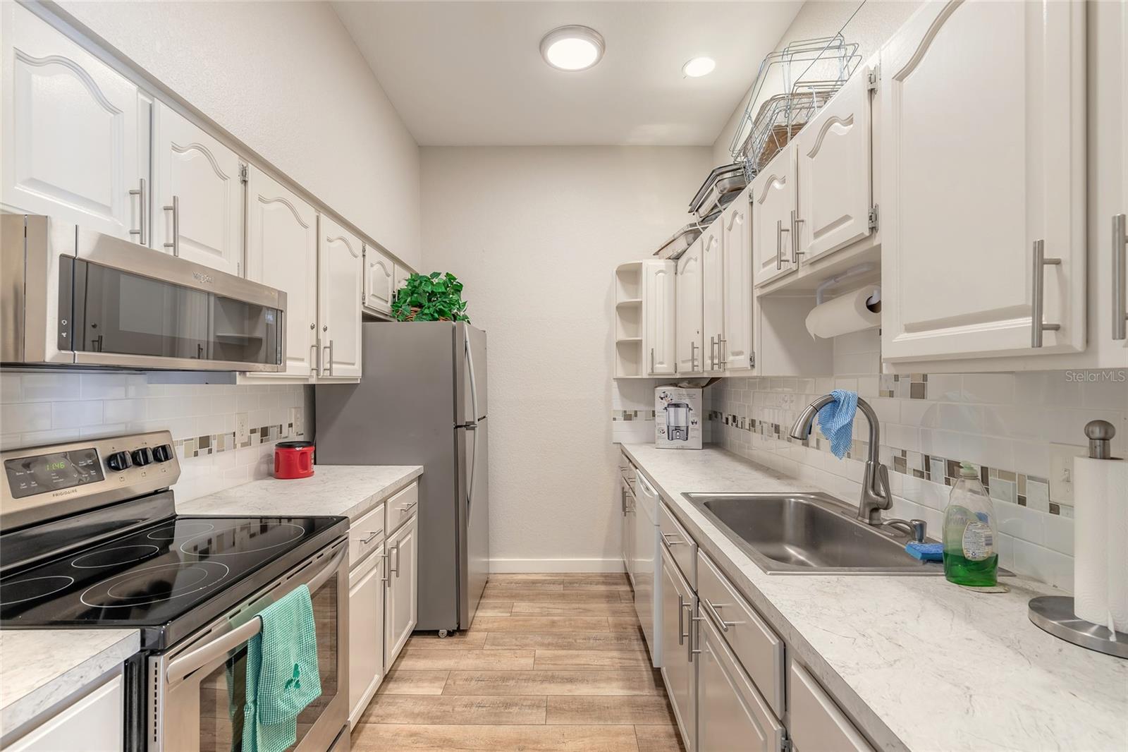 Image 36 of 38 For 2212 Deerwood Drive