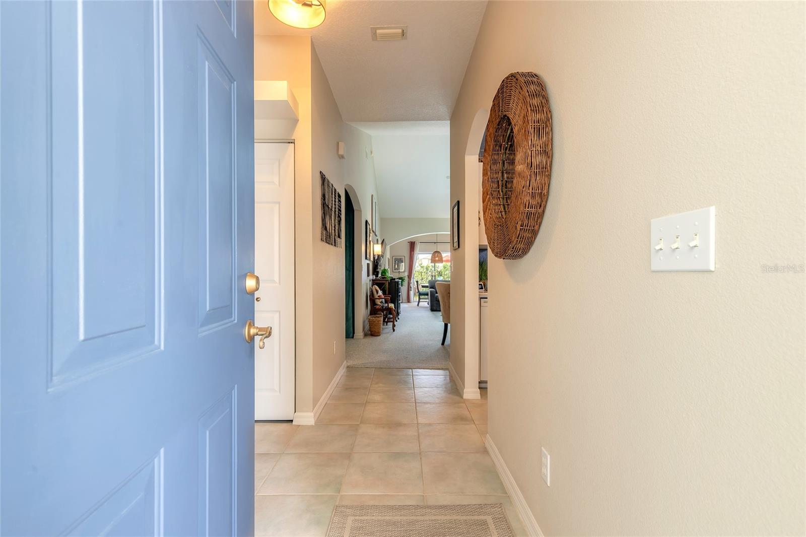 Image 4 of 38 For 2212 Deerwood Drive