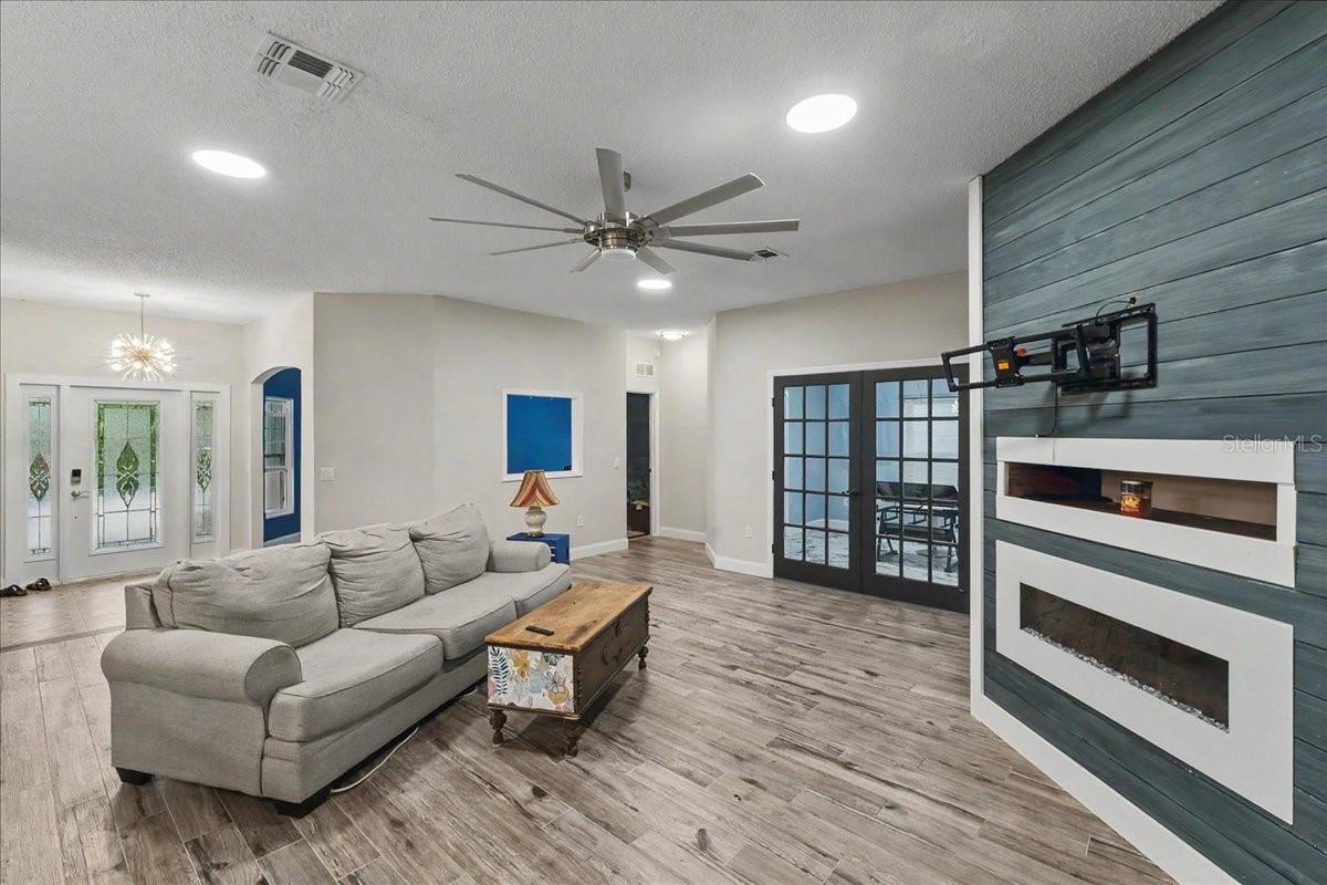 Image 10 of 23 For 1830 Orange Tree Drive