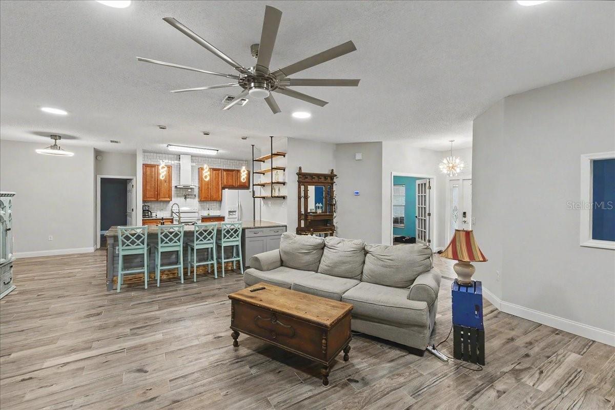 Image 11 of 23 For 1830 Orange Tree Drive