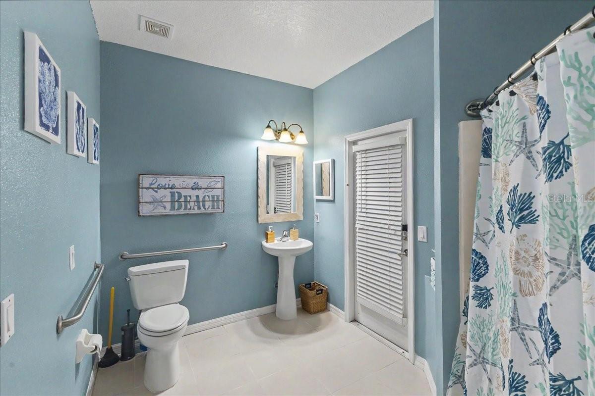 Image 17 of 23 For 1830 Orange Tree Drive