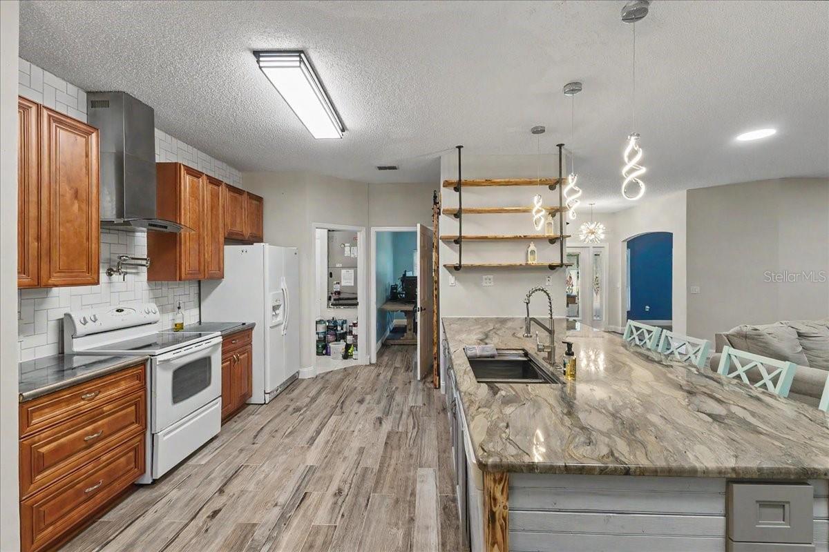 Image 5 of 23 For 1830 Orange Tree Drive