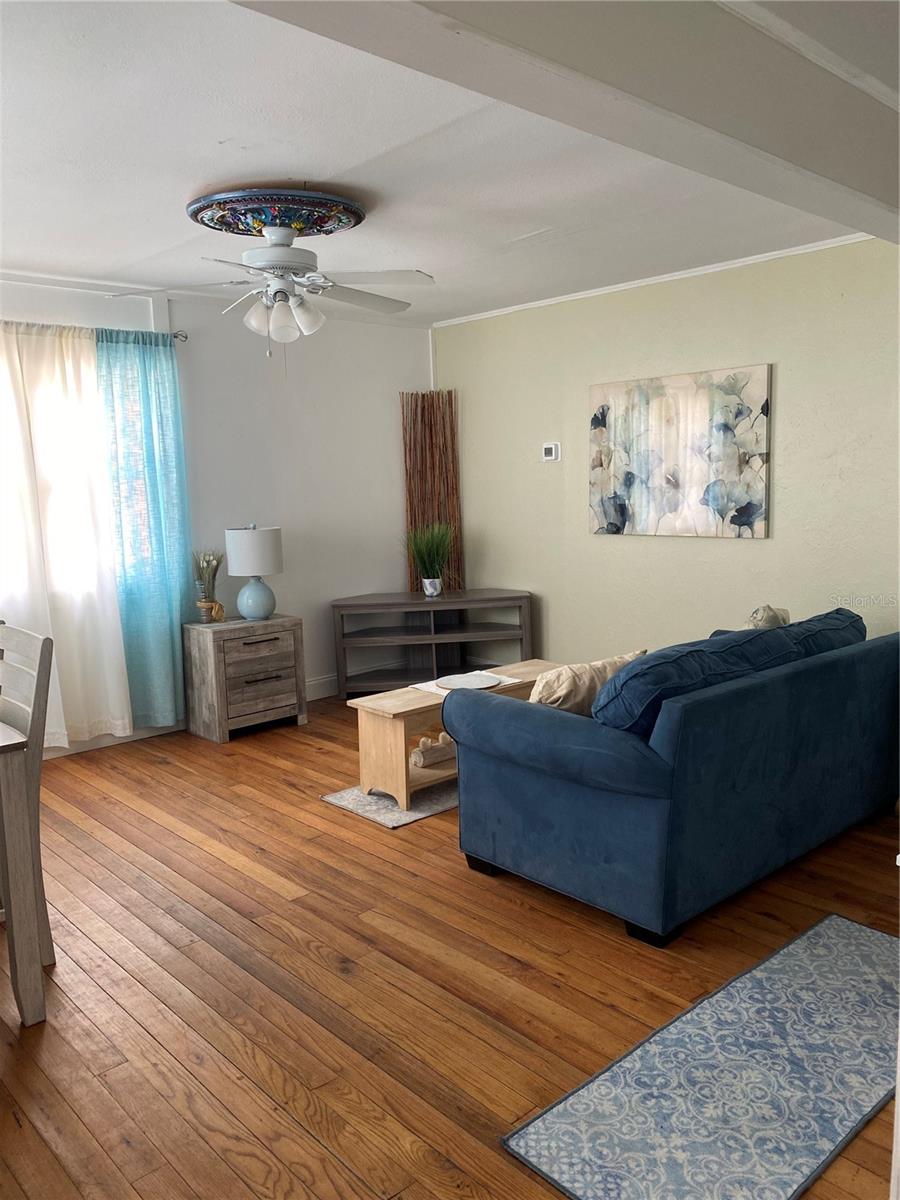 Image 10 of 29 For 200 Pine Street