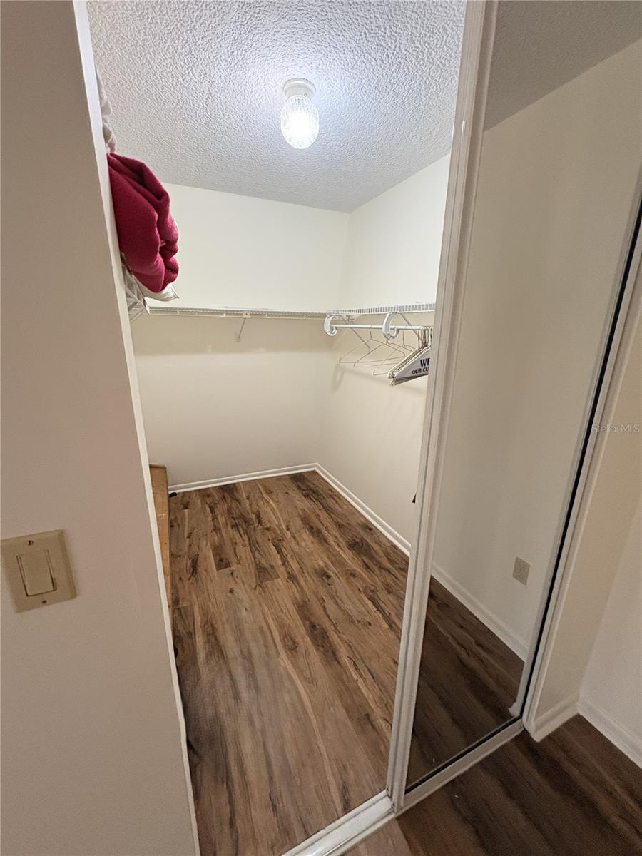 Image 11 of 16 For 3810 Saxon Drive