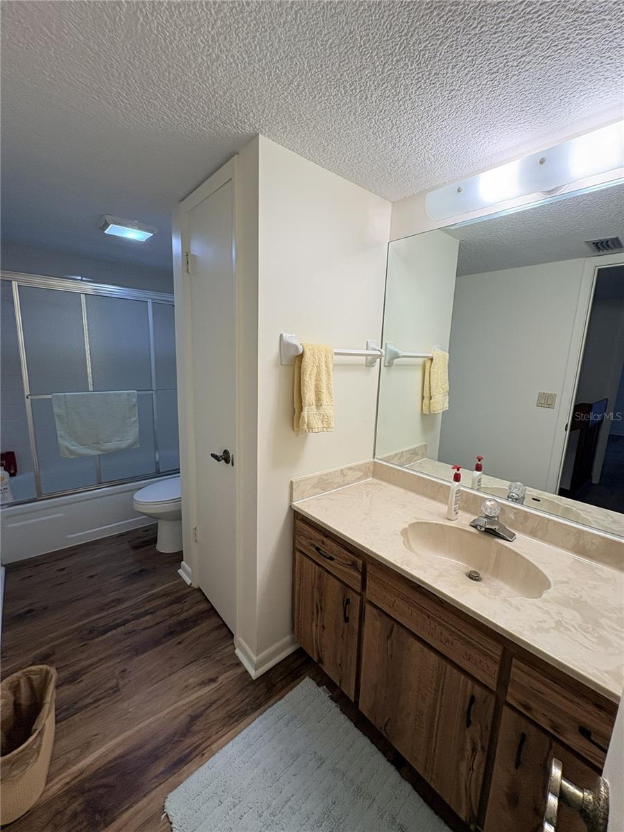 Image 13 of 16 For 3810 Saxon Drive