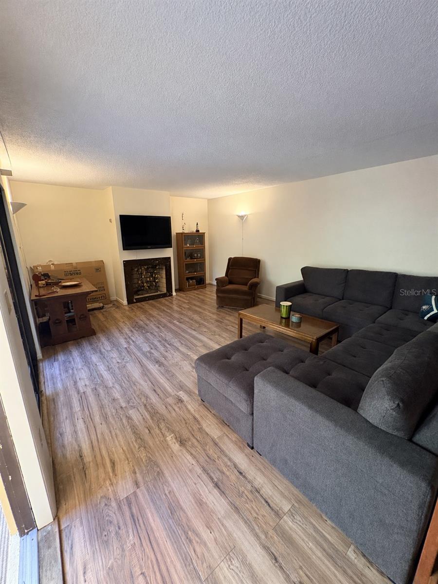 Image 5 of 16 For 3810 Saxon Drive