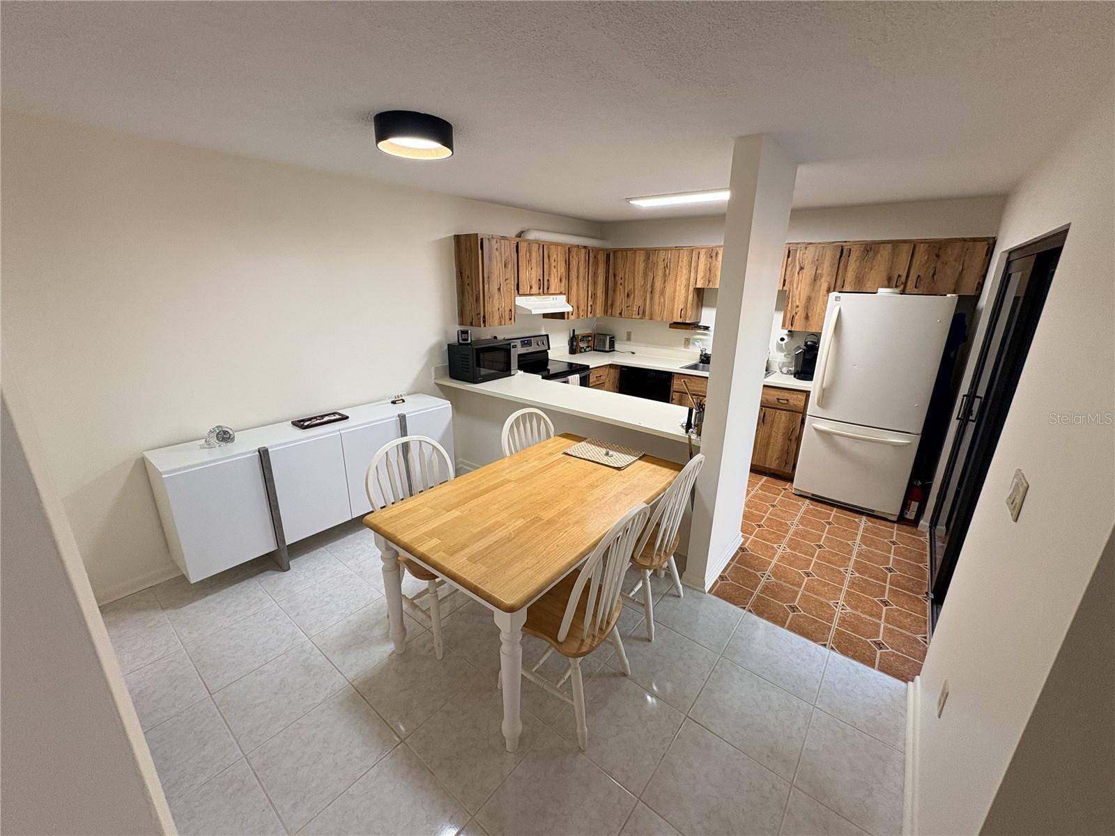 Image 7 of 16 For 3810 Saxon Drive