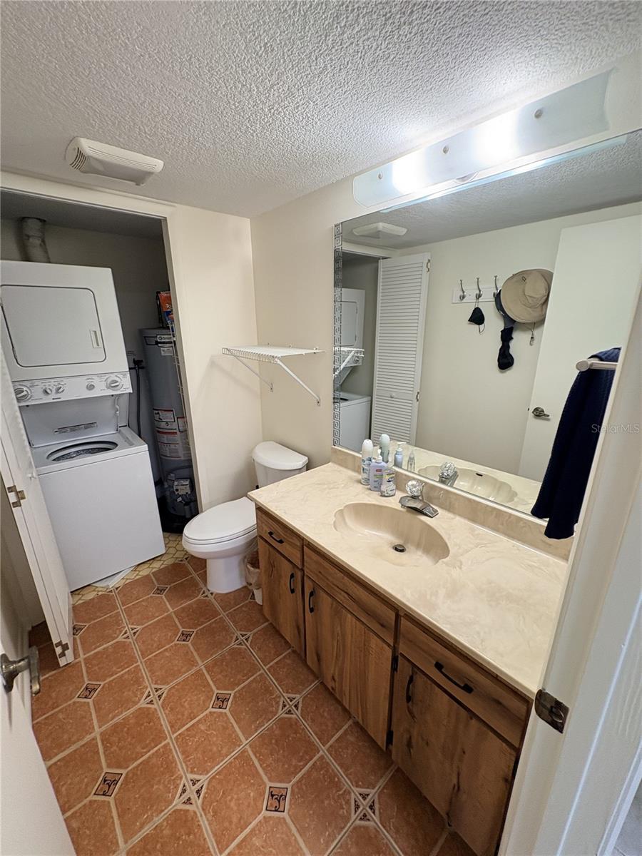 Image 8 of 16 For 3810 Saxon Drive