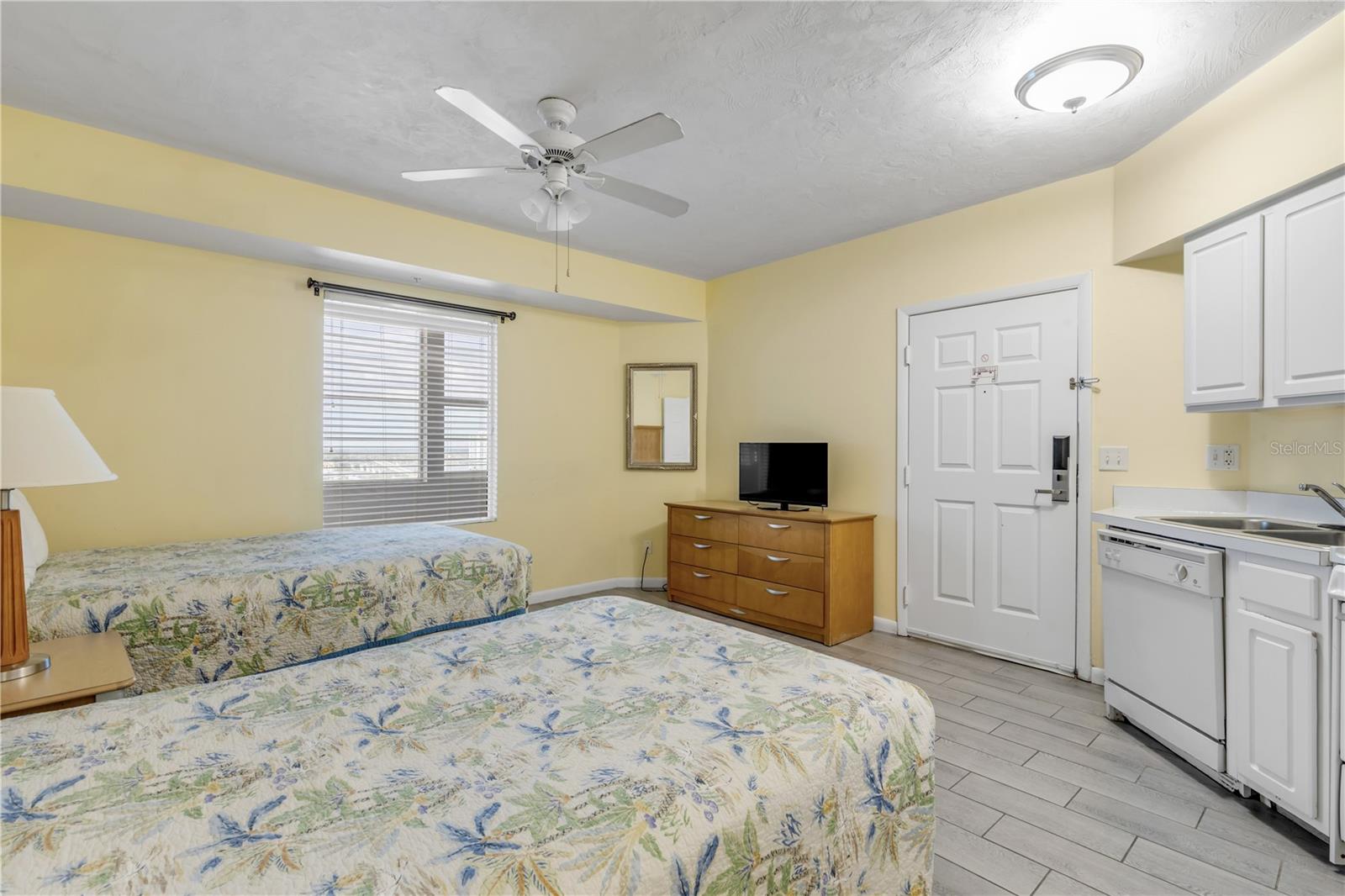 Image 32 of 86 For 300 Atlantic Avenue 1511