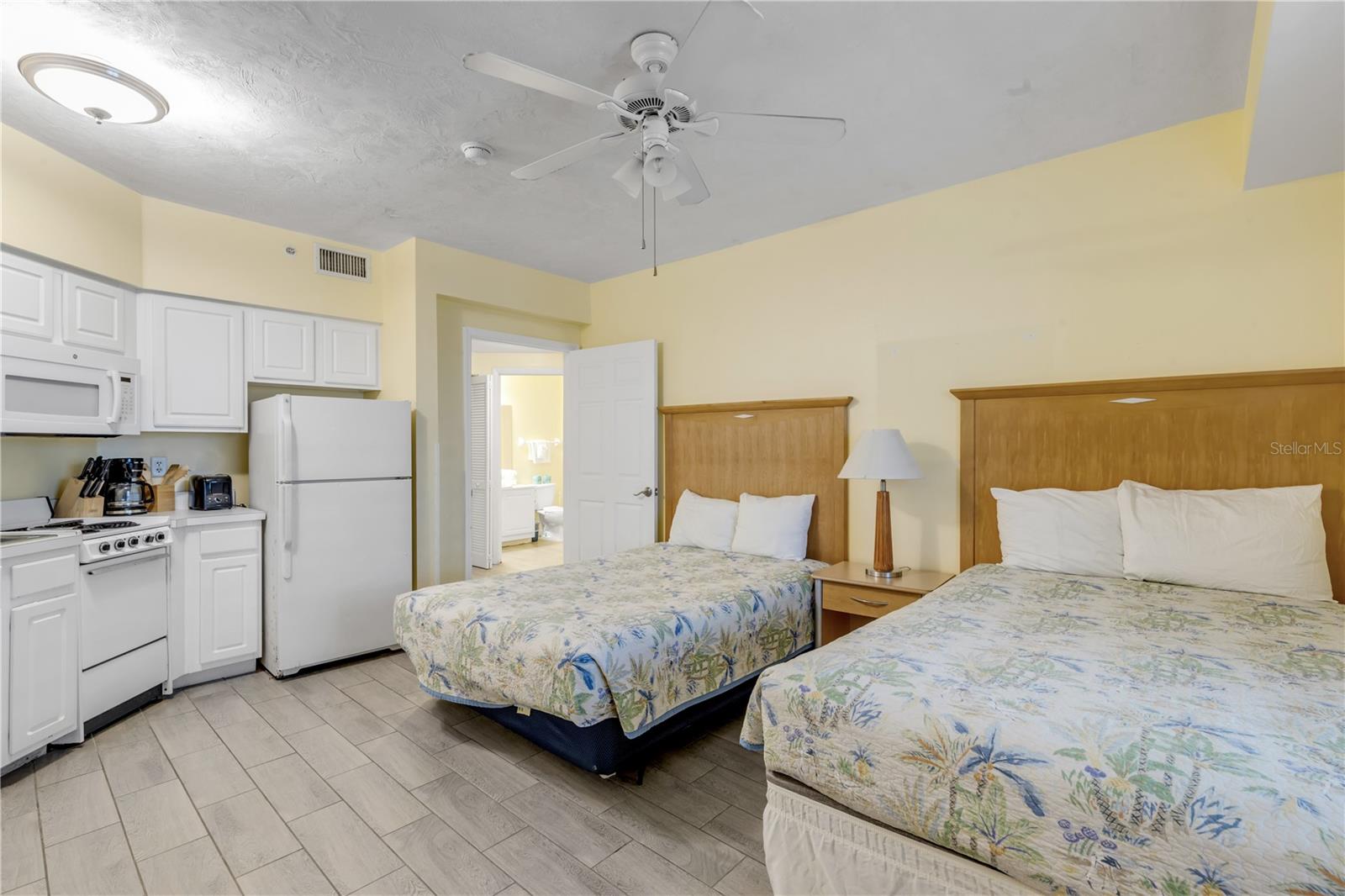 Image 33 of 86 For 300 Atlantic Avenue 1511