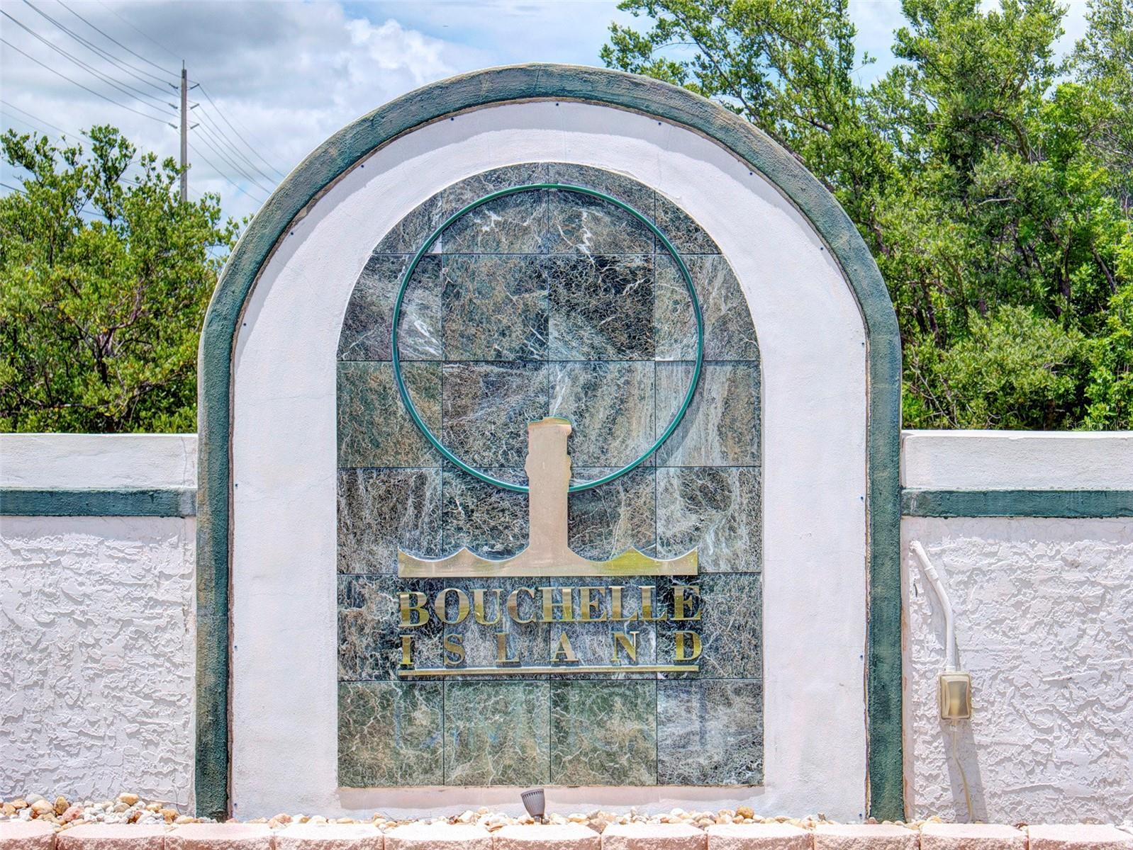 Image 3 of 21 For 444 Bouchelle Drive 201