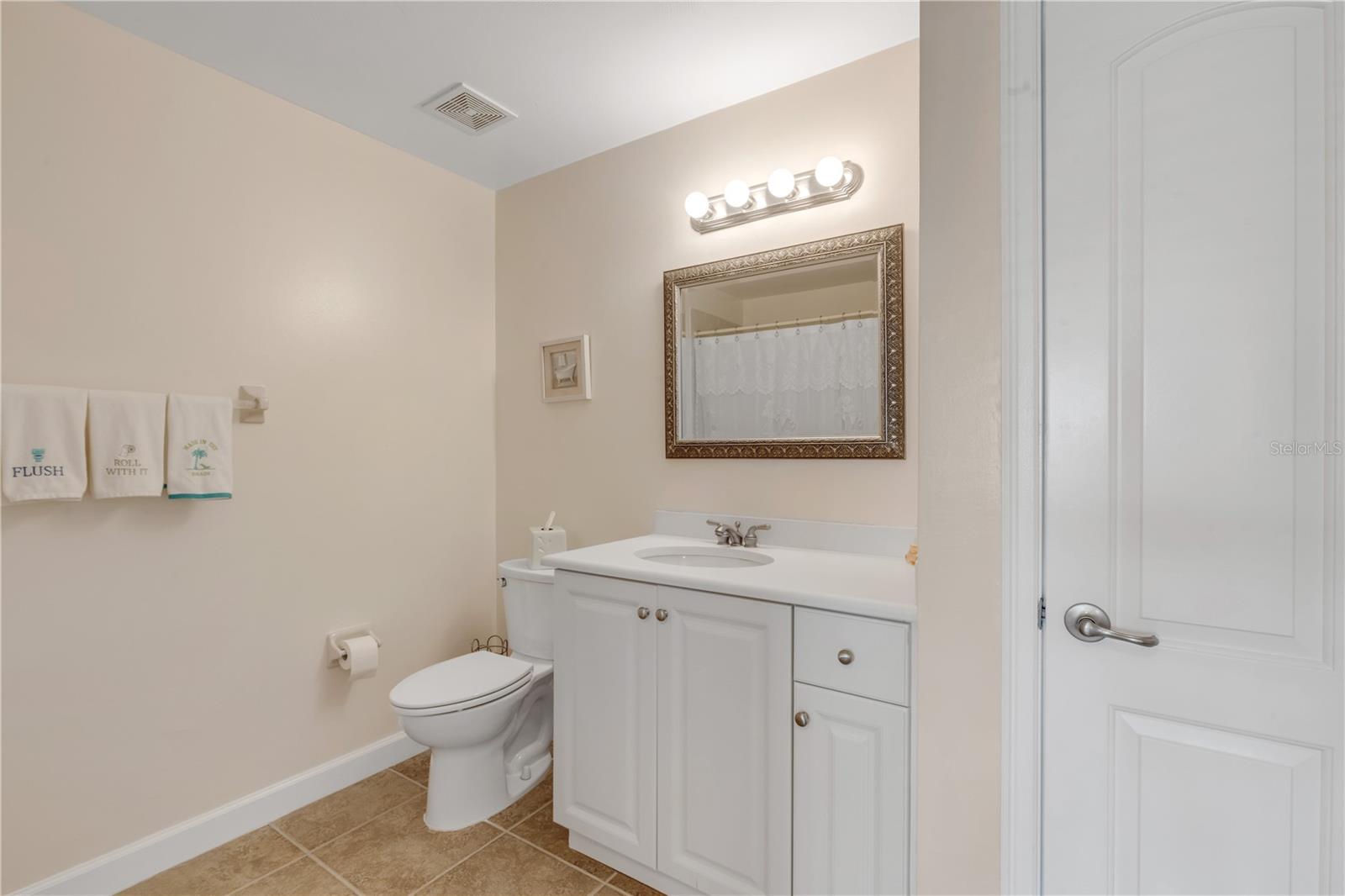 Image 33 of 56 For 424 Luna Bella Lane 228