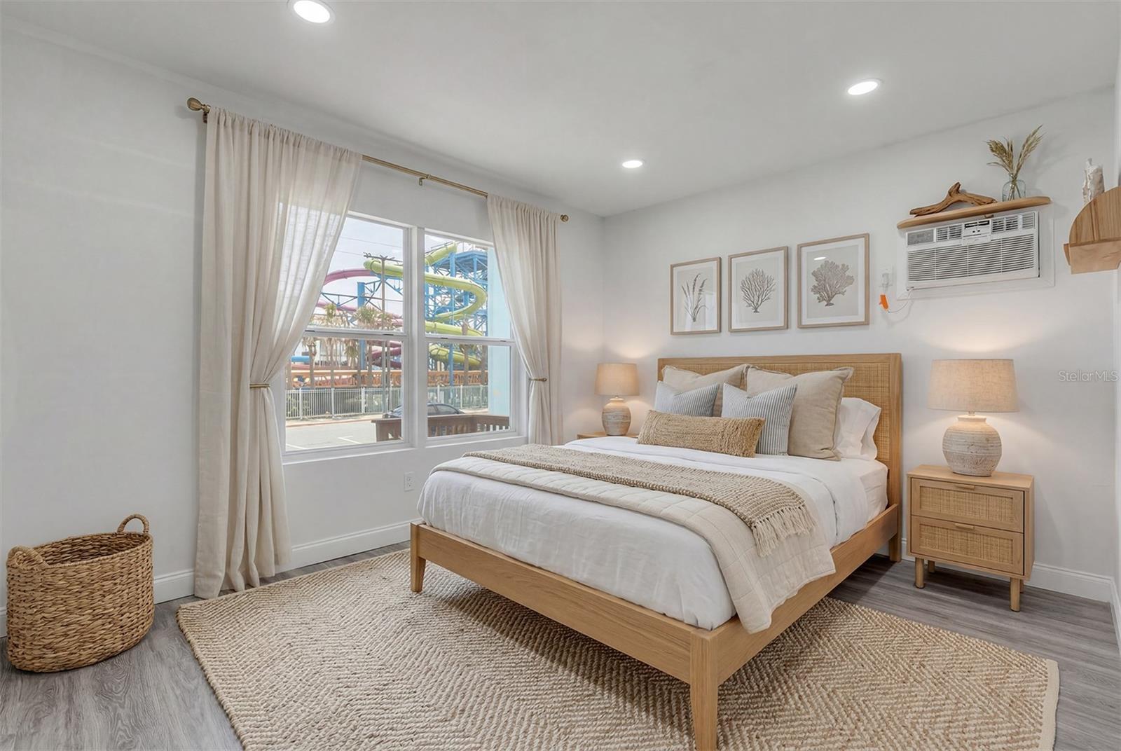 Image 16 of 75 For 205 Wild Olive Avenue