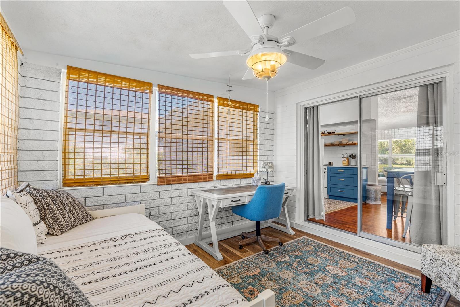 Image 16 of 36 For 2908 Peninsula Drive