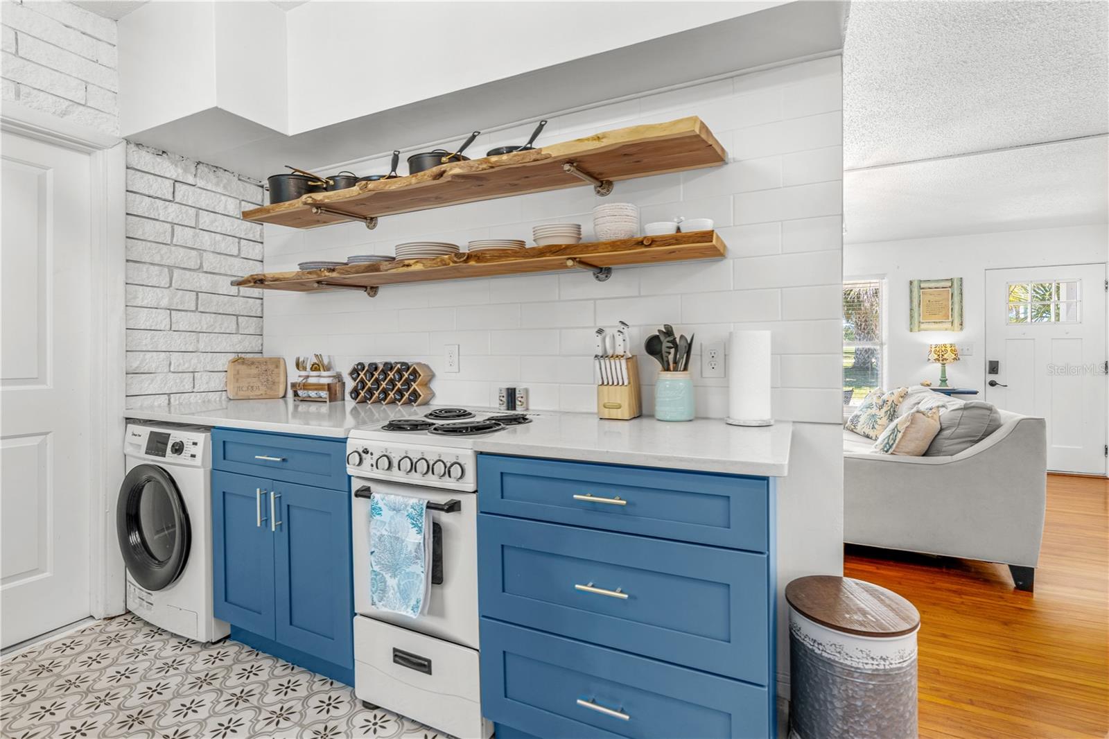 Image 19 of 36 For 2908 Peninsula Drive