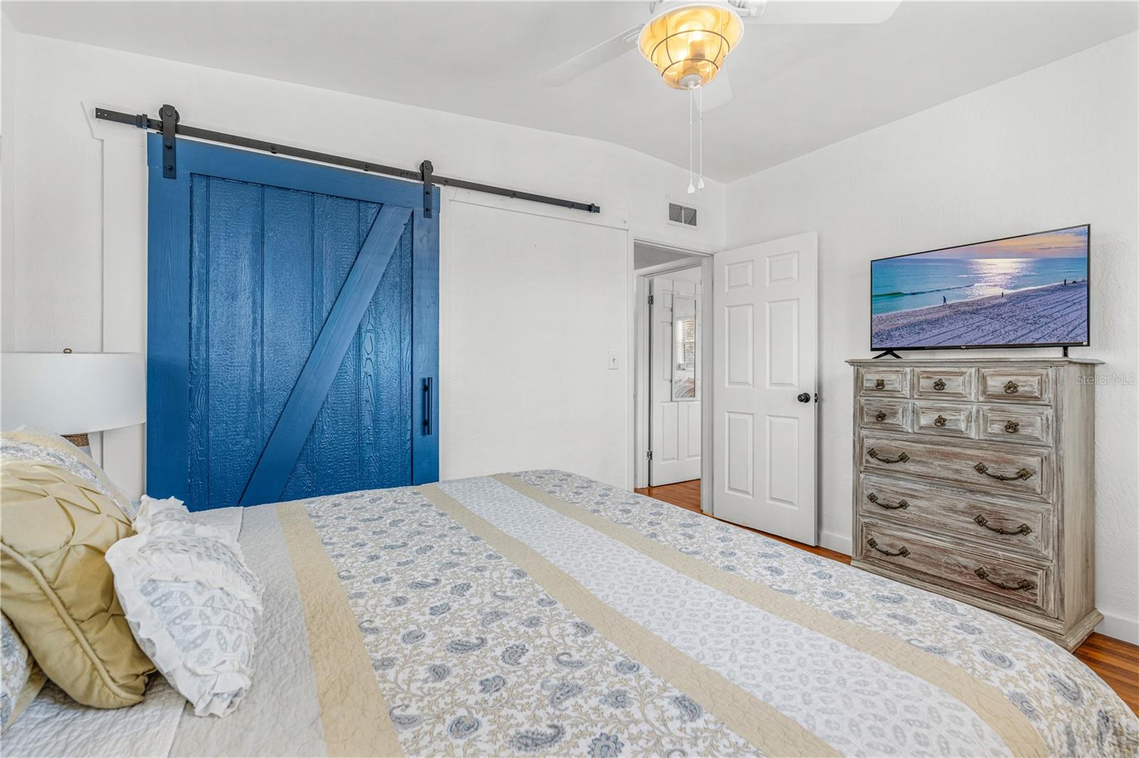 Image 28 of 36 For 2908 Peninsula Drive