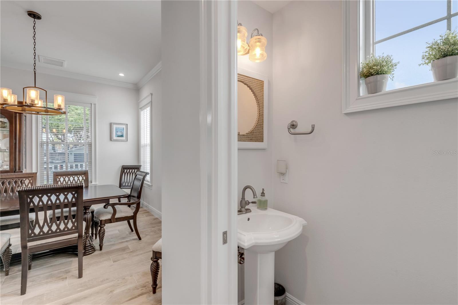Image 36 of 99 For 4636 Saxon Drive
