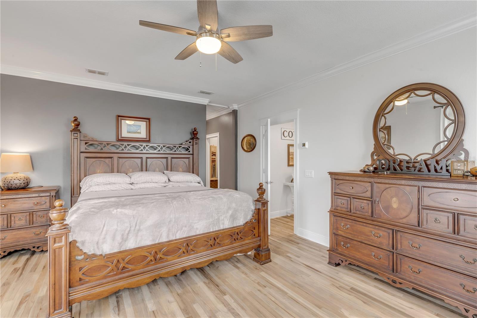 Image 43 of 99 For 4636 Saxon Drive