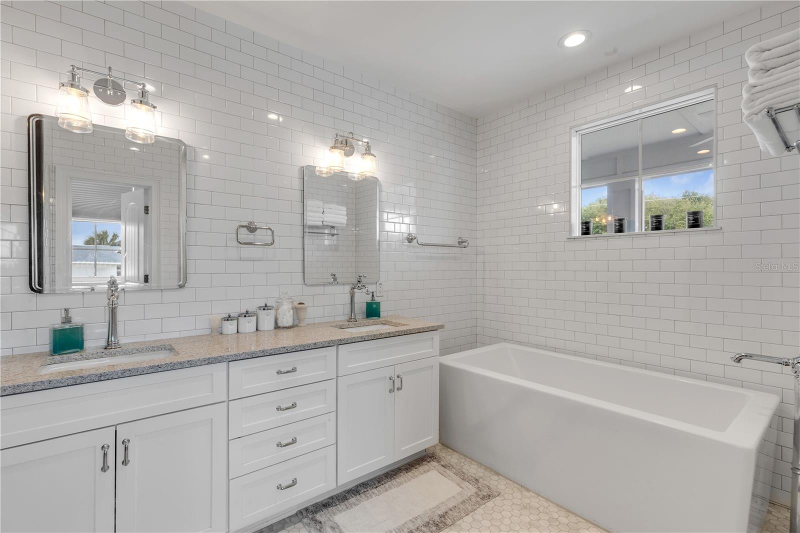 Image 45 of 99 For 4636 Saxon Drive