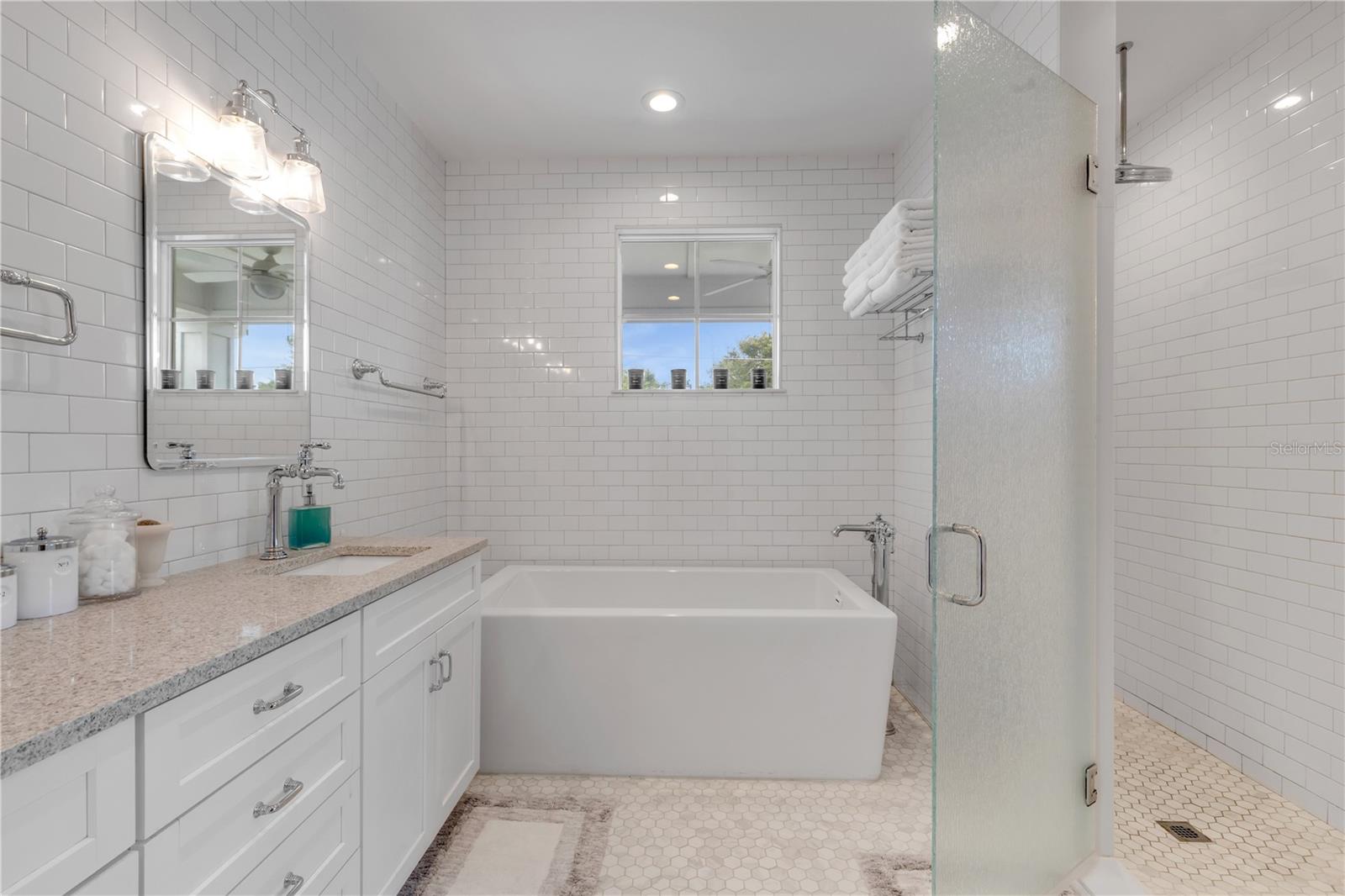 Image 46 of 99 For 4636 Saxon Drive