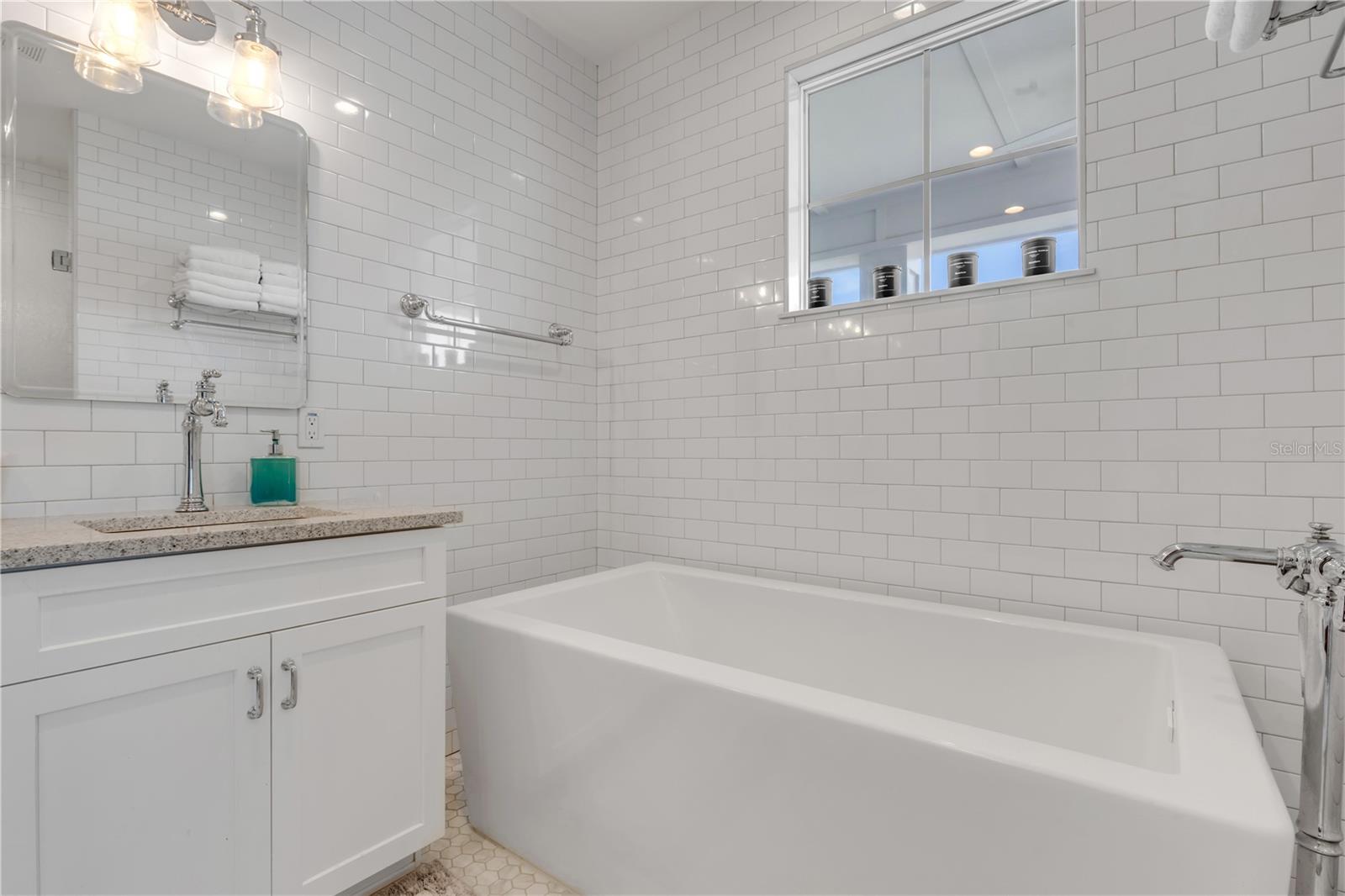 Image 48 of 99 For 4636 Saxon Drive