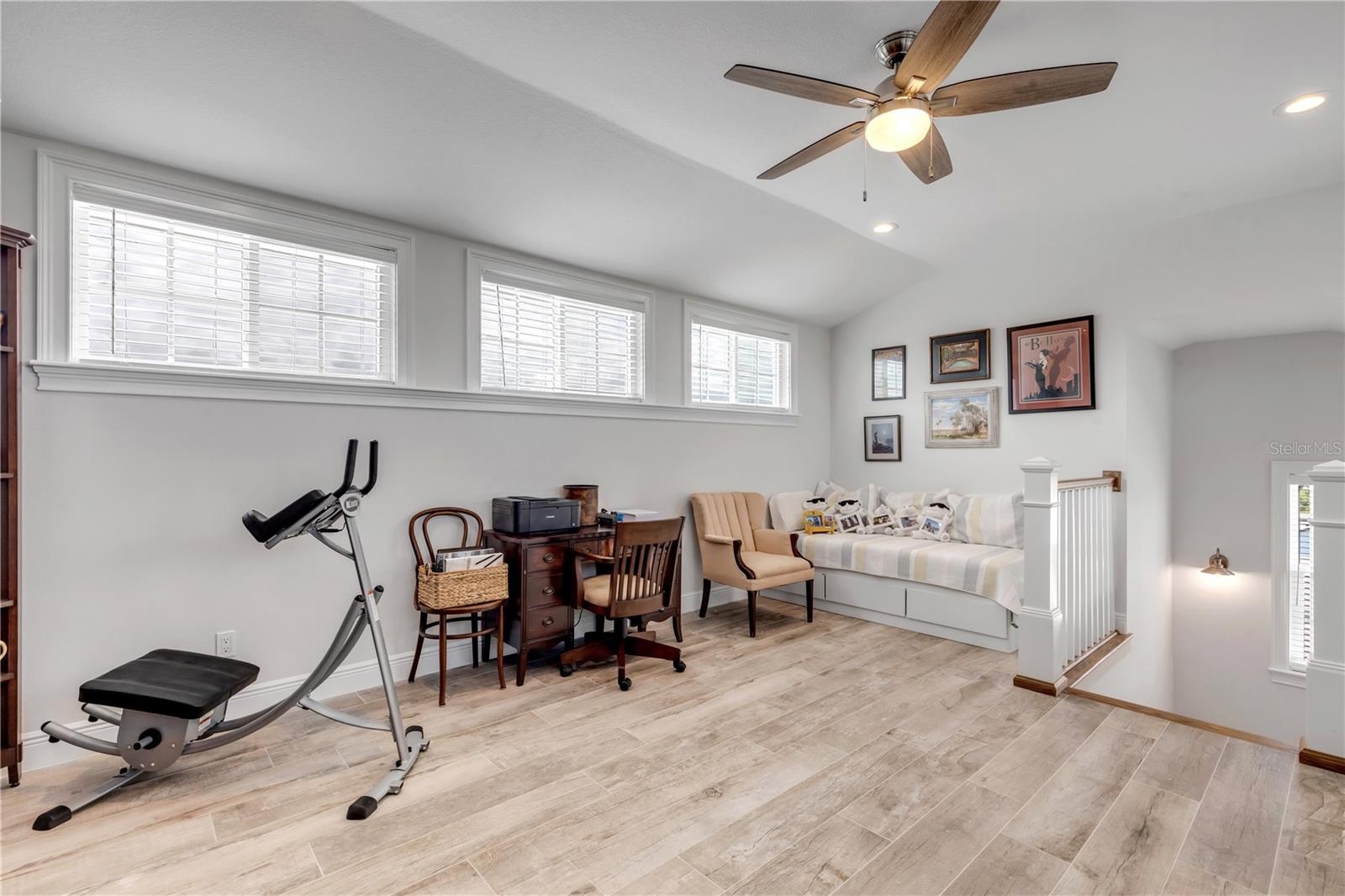 Image 73 of 99 For 4636 Saxon Drive
