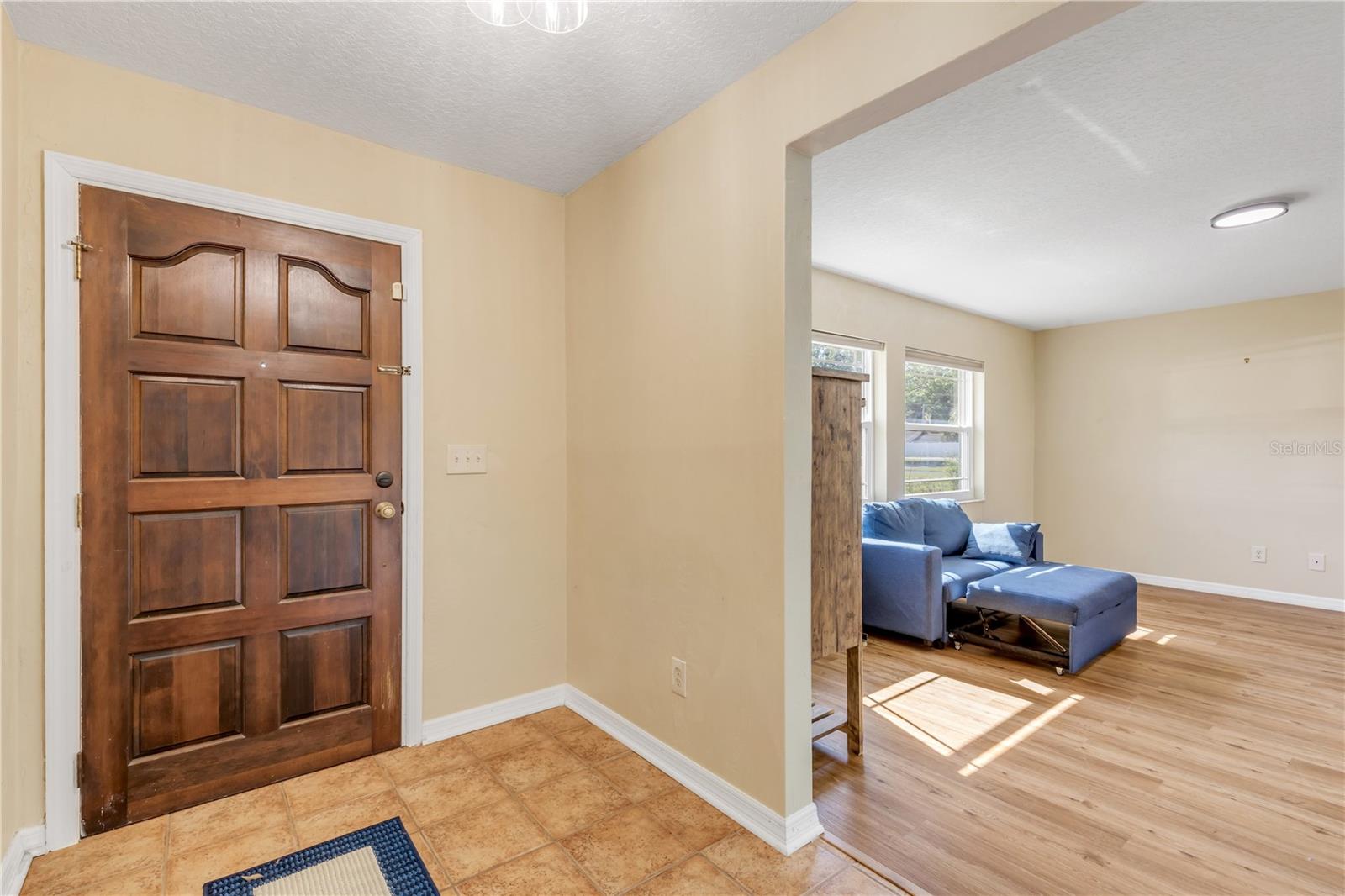 Image 15 of 47 For 704 Green Road