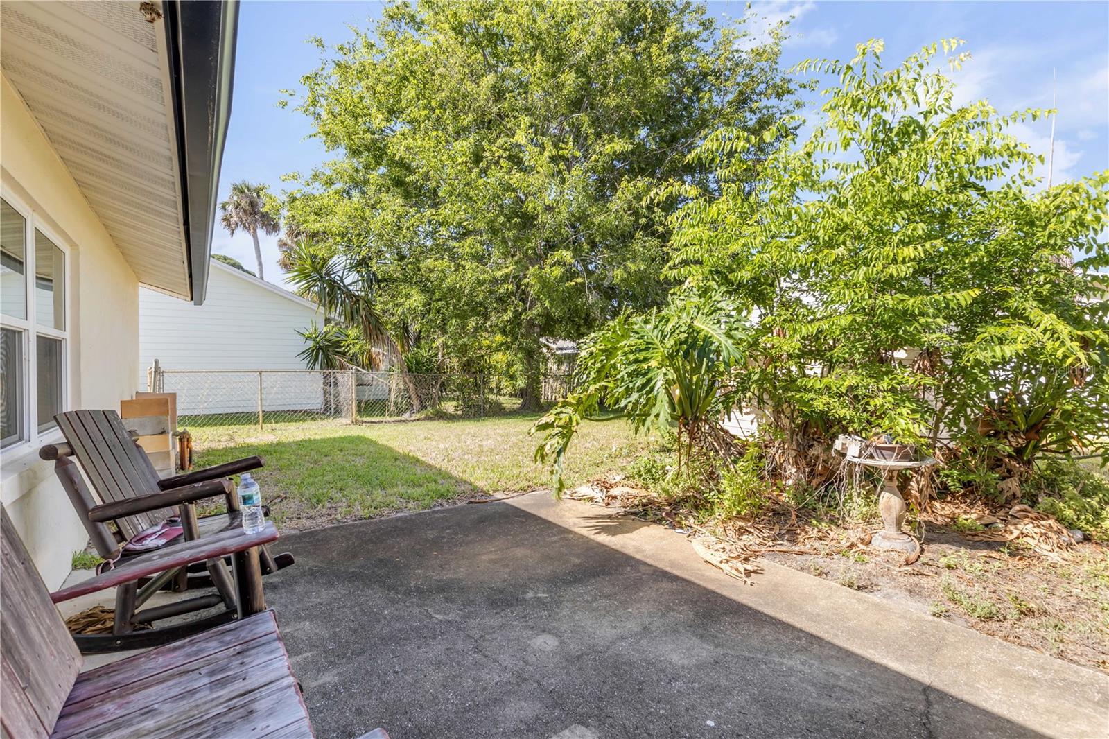 Image 33 of 47 For 704 Green Road