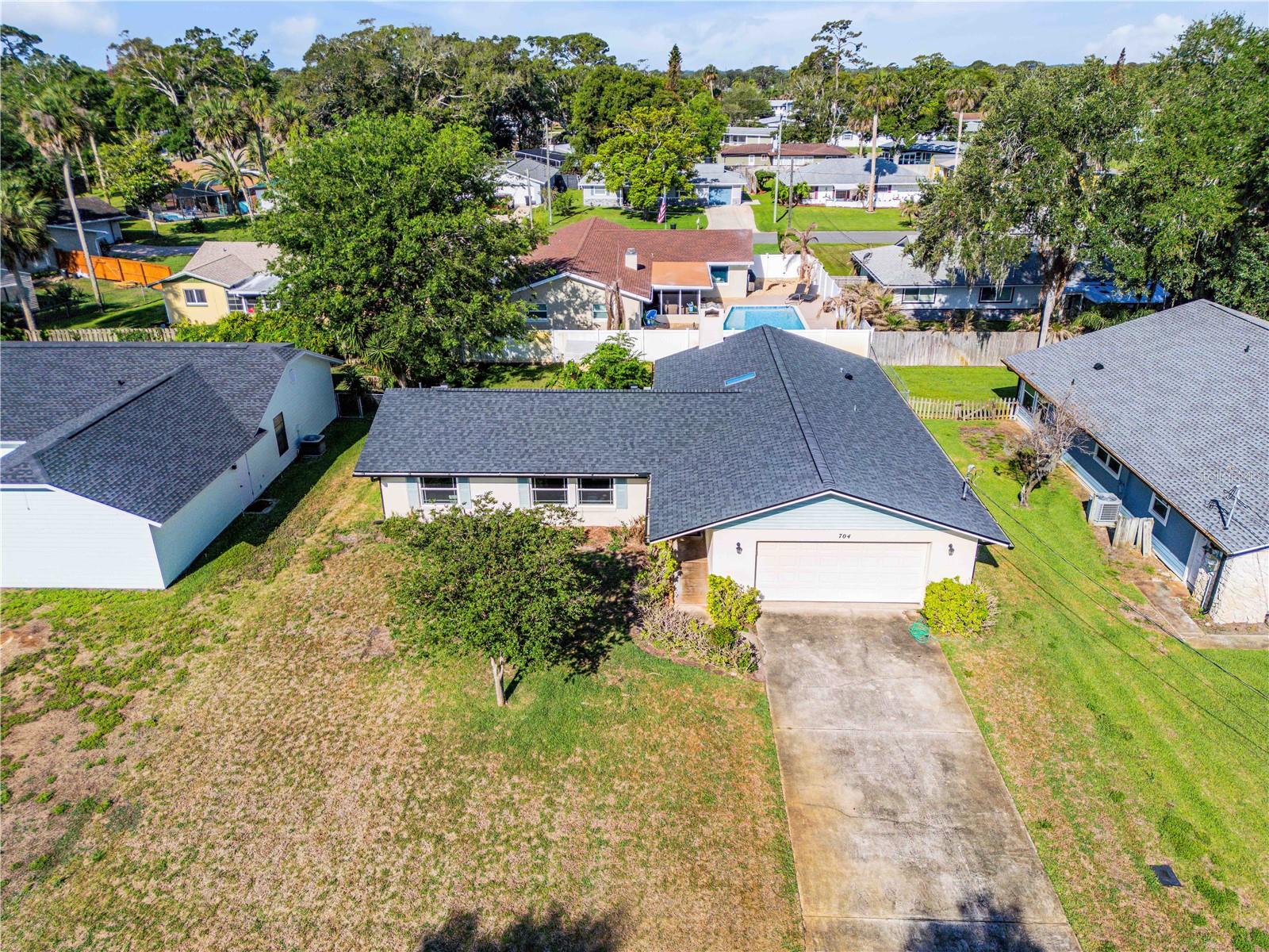 Image 34 of 47 For 704 Green Road