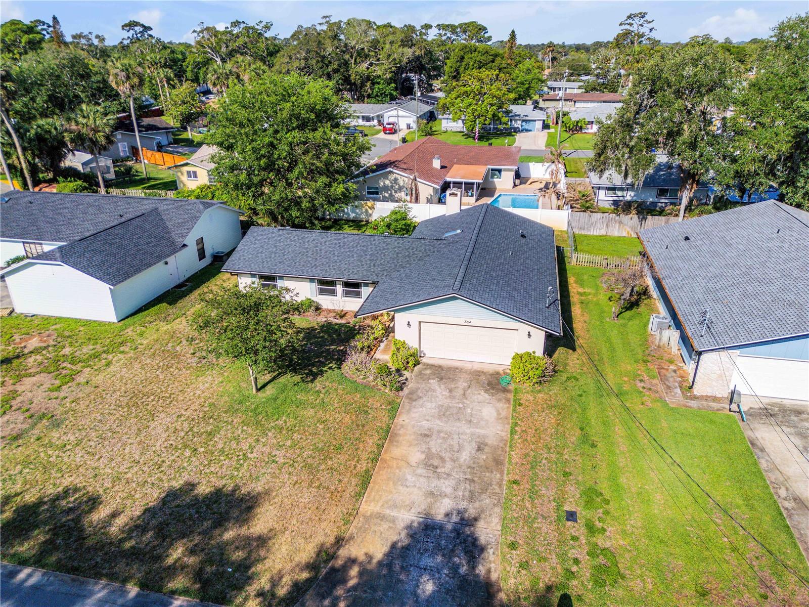 Image 35 of 47 For 704 Green Road