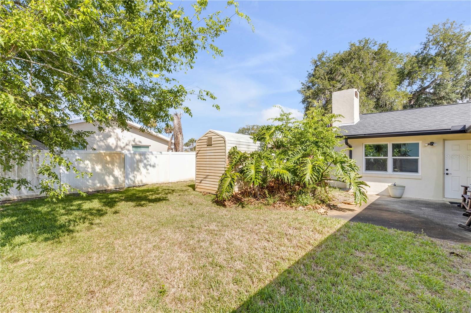Image 43 of 47 For 704 Green Road