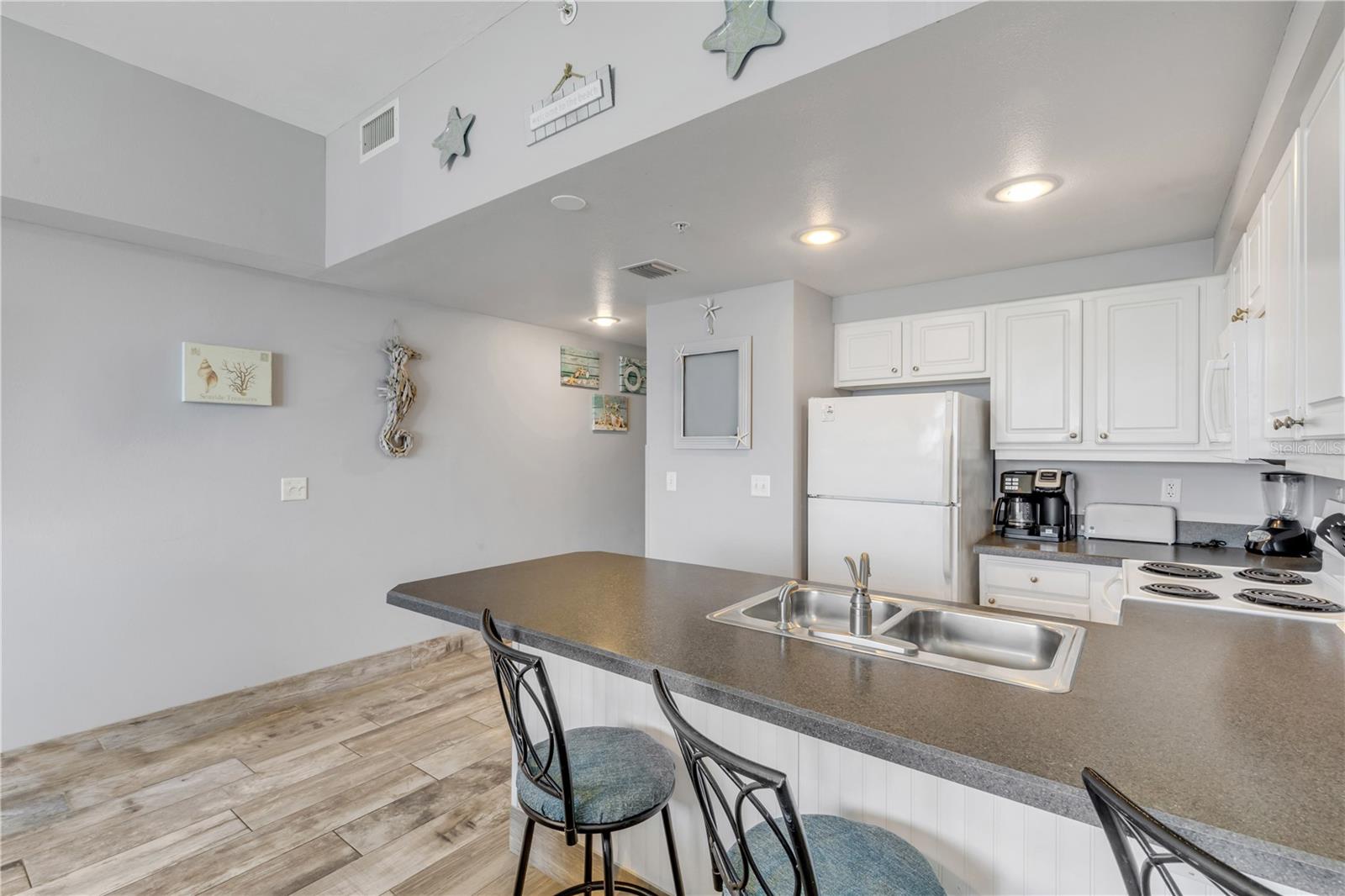 Image 22 of 73 For 300 Atlantic Avenue 1910