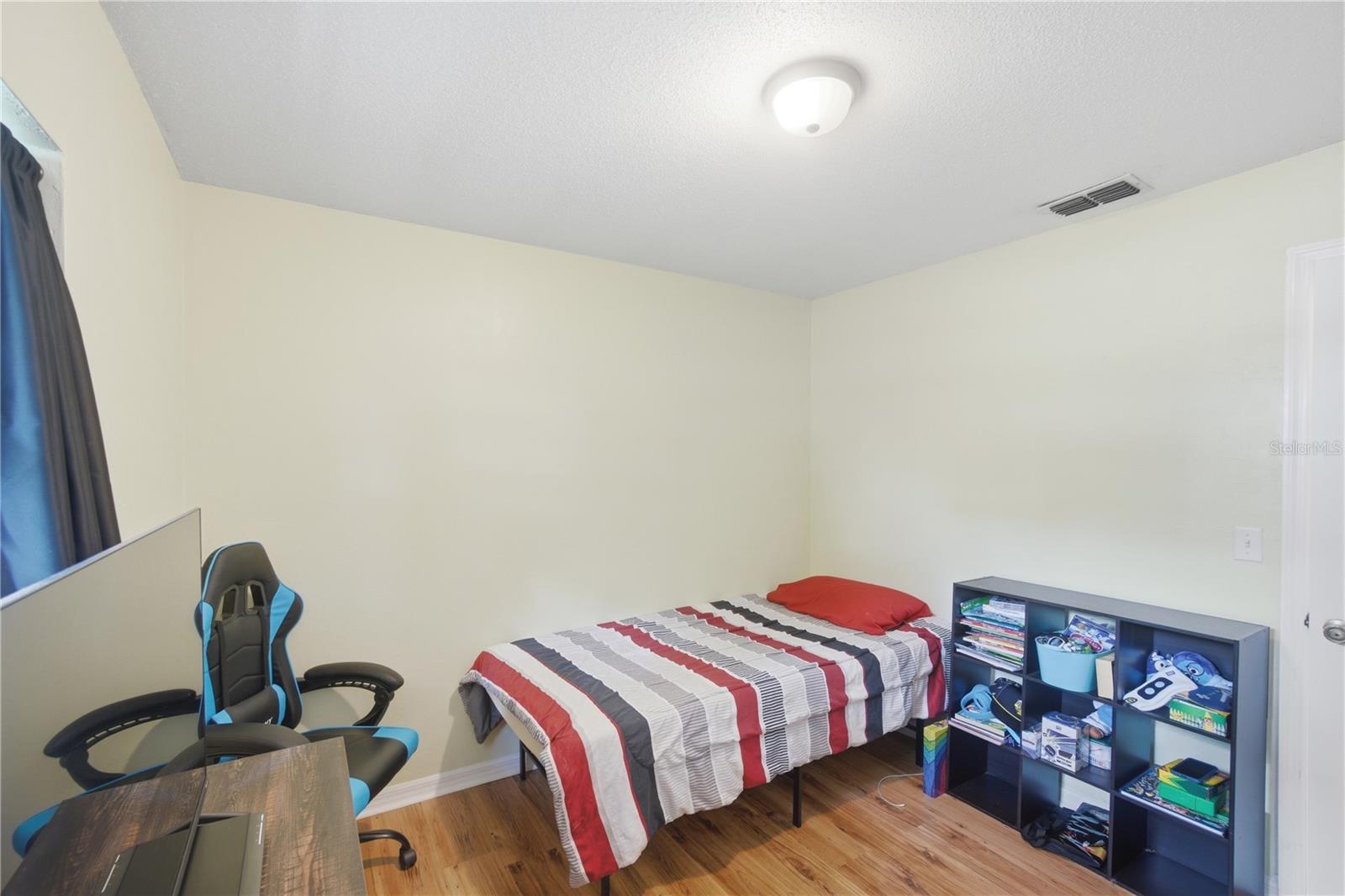 Image 25 of 30 For 2861 Oak Lea Drive