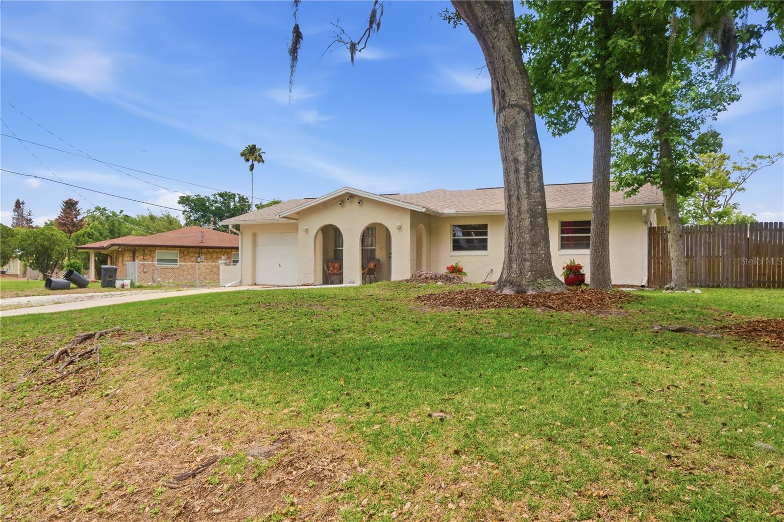 Image 8 of 30 For 2861 Oak Lea Drive