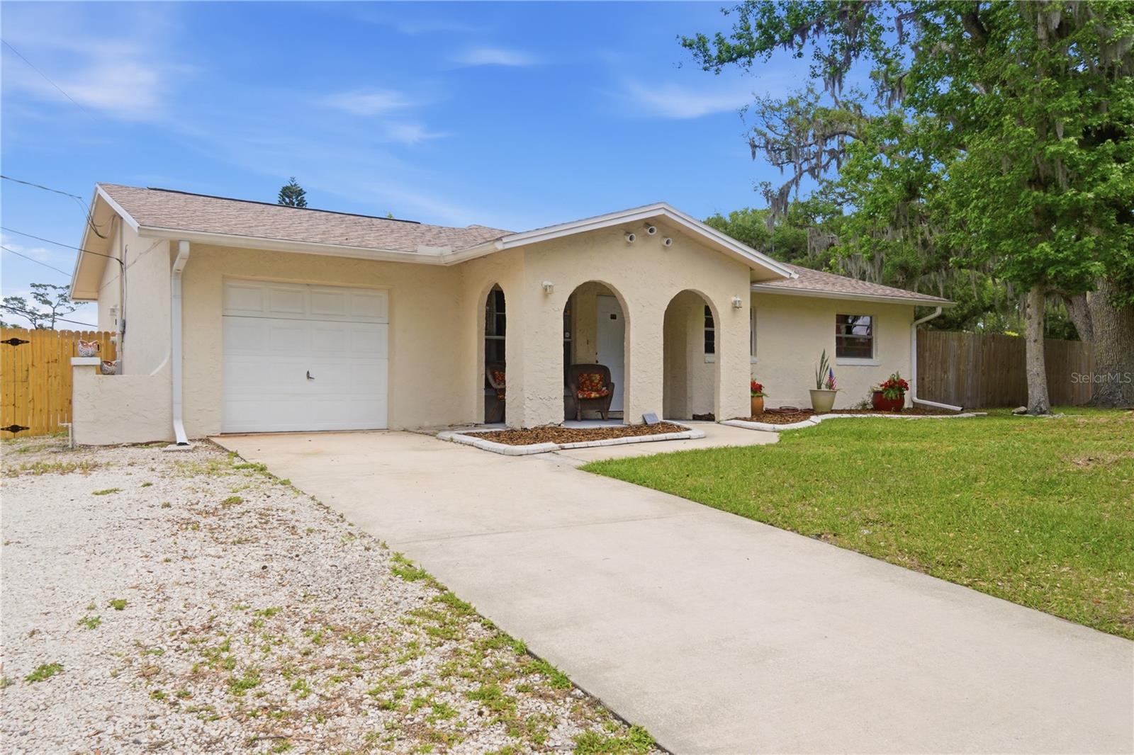 Image 9 of 30 For 2861 Oak Lea Drive