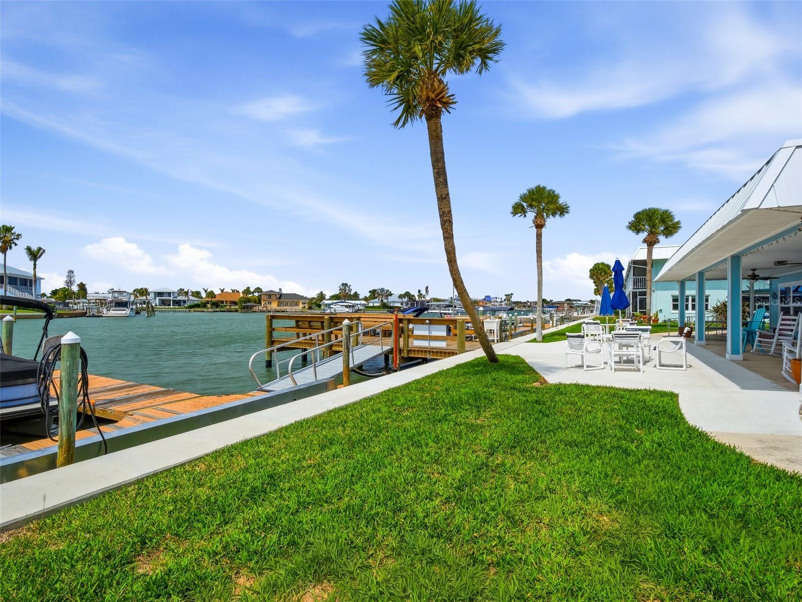 Image 35 of 42 For 325 Causeway  D304