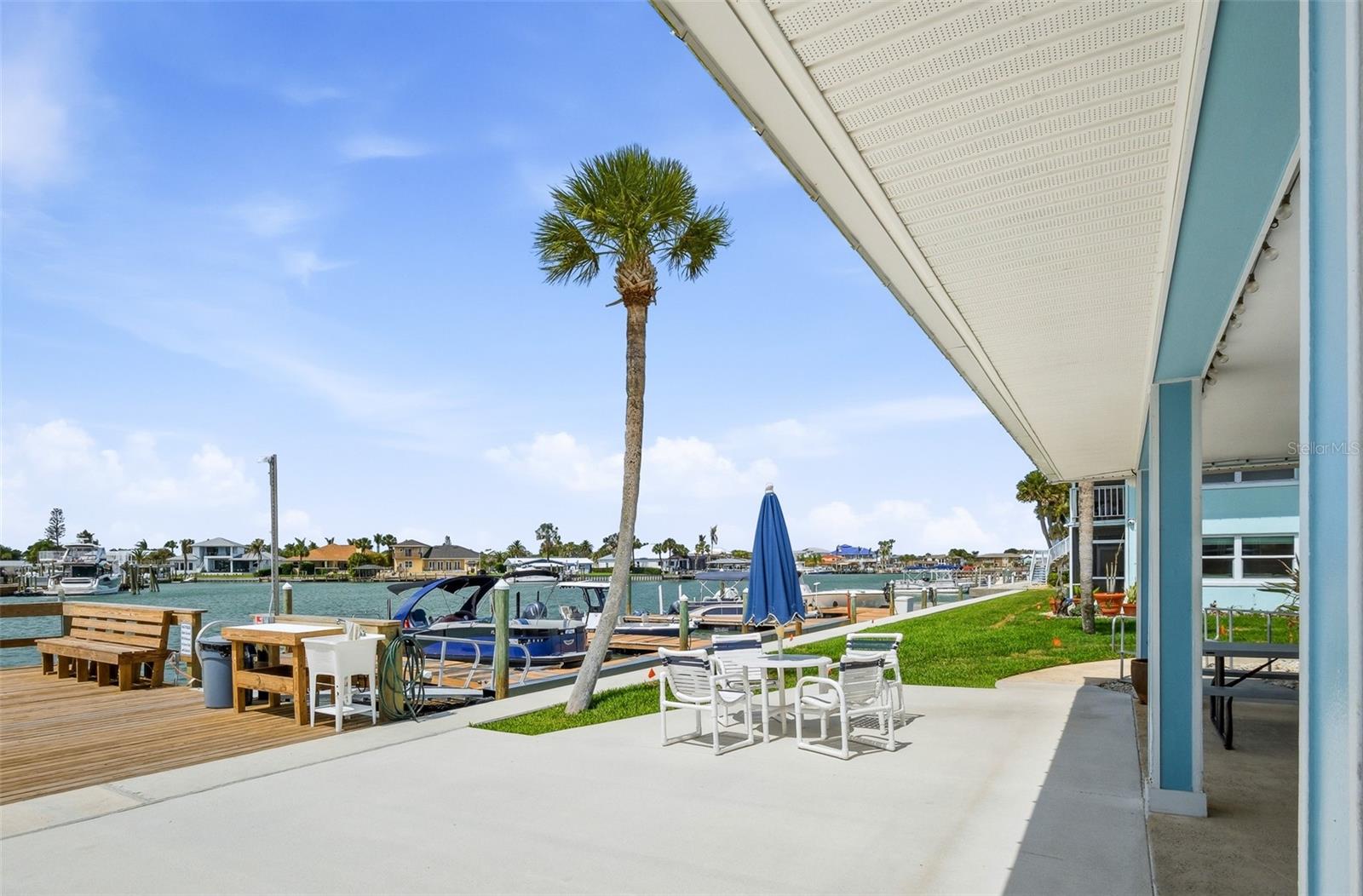 Image 37 of 42 For 325 Causeway  D304