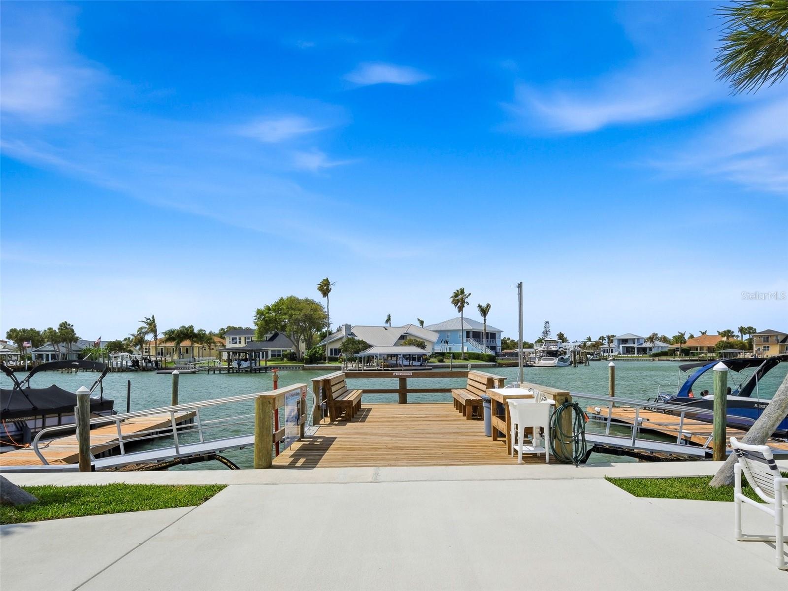 Image 38 of 42 For 325 Causeway  D304
