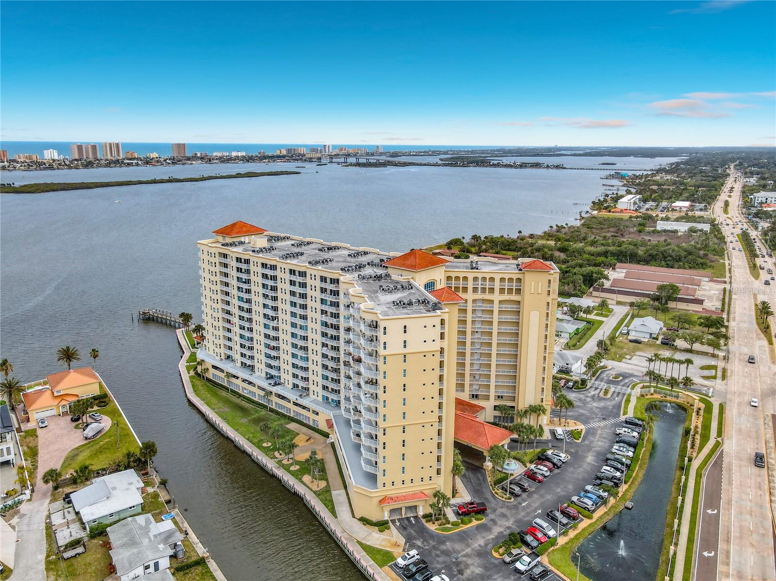 Image 4 of 73 For 2801 Ridgewood Avenue 1111